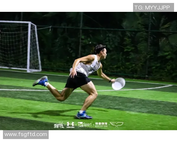 武汉飞盘队与重庆飞盘队赛后复盘分析个人能力的对比与启示