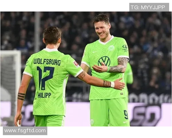 沃尔夫斯堡客场大胜沙尔克04遭遇惨败：德甲赛场的震撼一夜